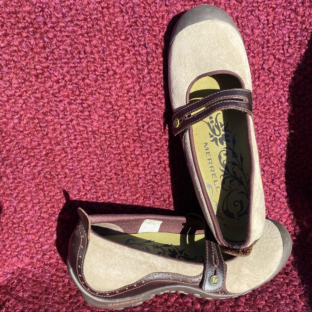 Merrell size 9.5 - great condition shoes